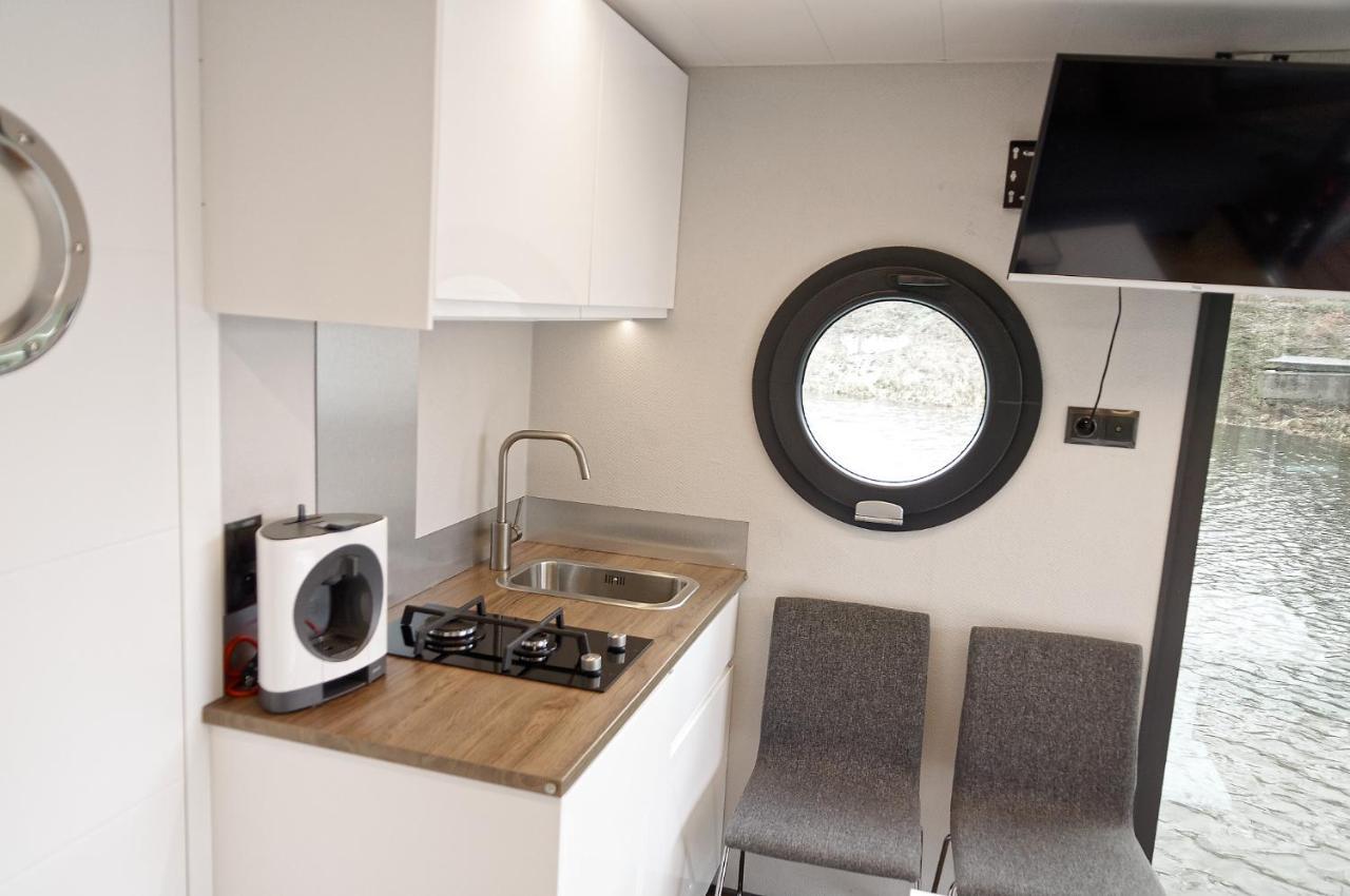 Apartament Na Wodzie - Houseboat Luka 2